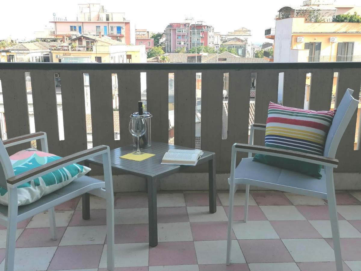 Inner City De Luxe Apartment Catania Exterior foto